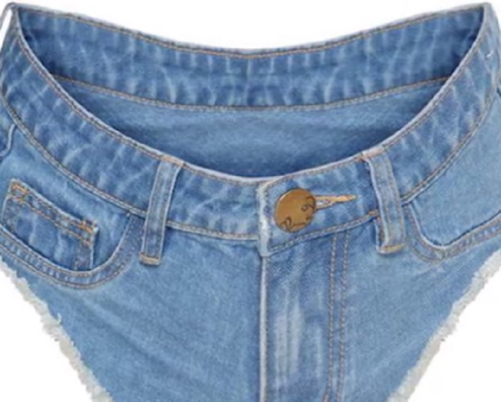 Ovaj šorts će biti hit sezone, a kada vidite zbog čega zanemećete!