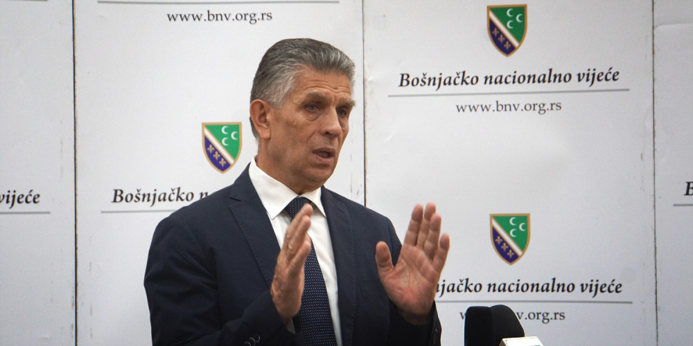 Novi Pazar treba da ima ulice Alije Izetbegovića, Ibrahima Rugove, Adema Demaćija, ali to nije SVE, od srpskih vlasti tražio i ovo!