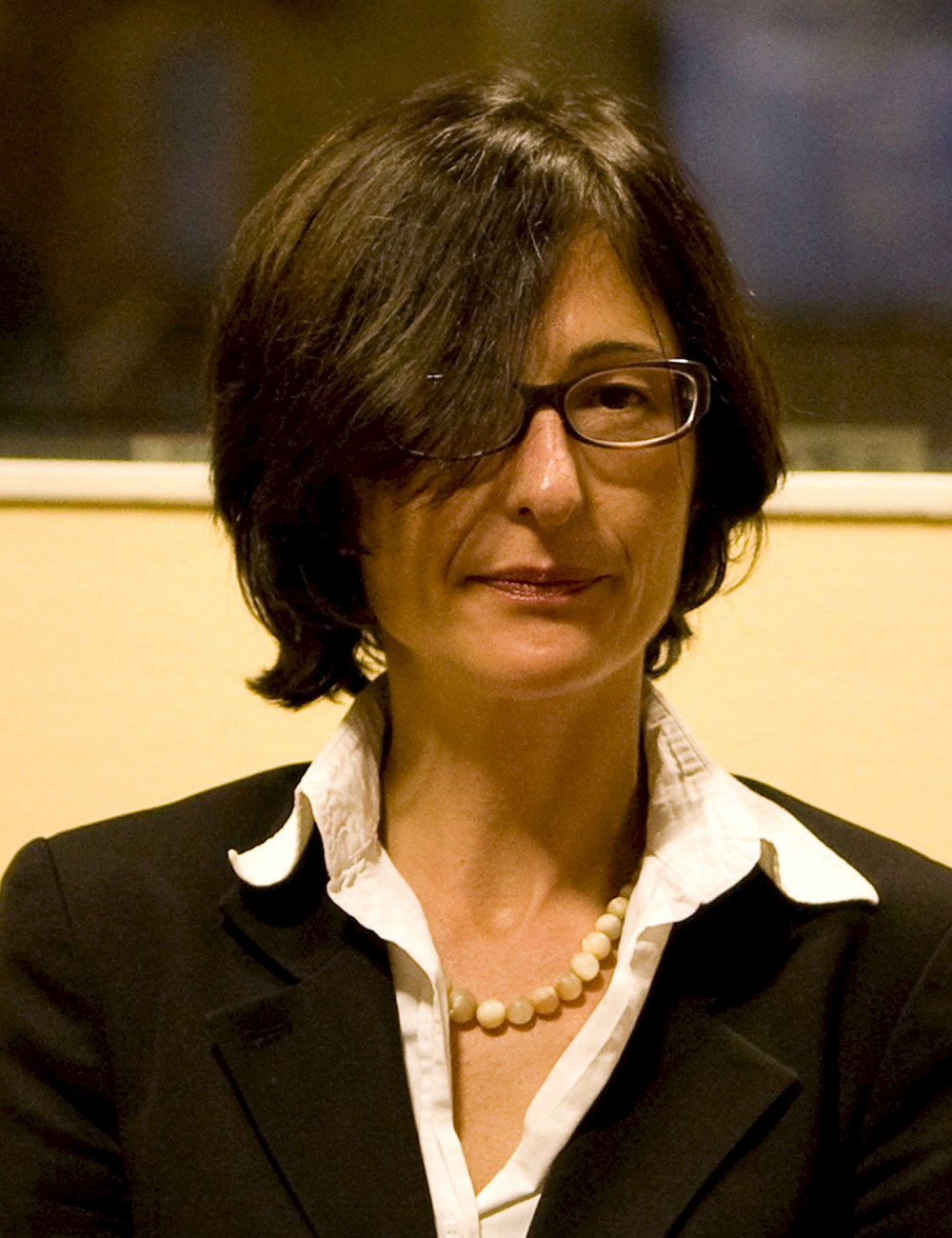 Florens Artman se žalila Vučiću na beogradske konobare!