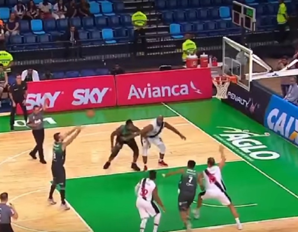 Evo kako da za tri sekunde postignete četiri poena