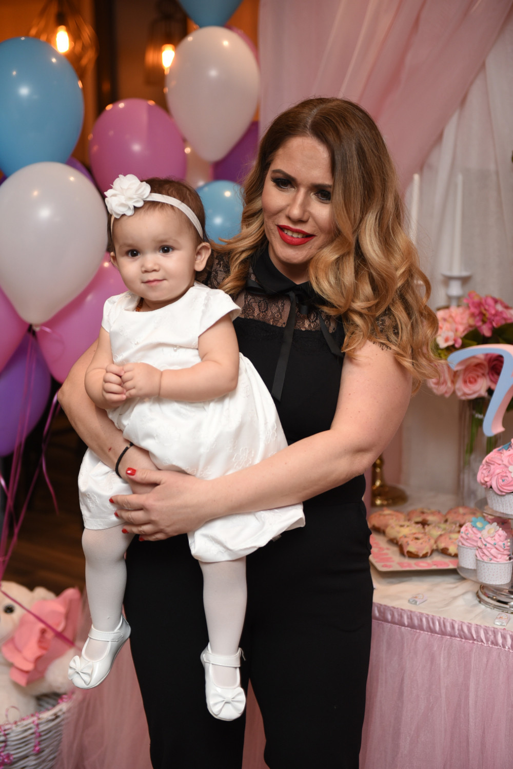 Voditeljka "Parova" proslavila ćerki prvi rođendan