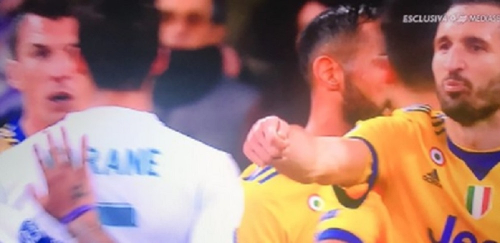 Gest Kjelinija pred igračima Reala obišao planetu! (FOTO)