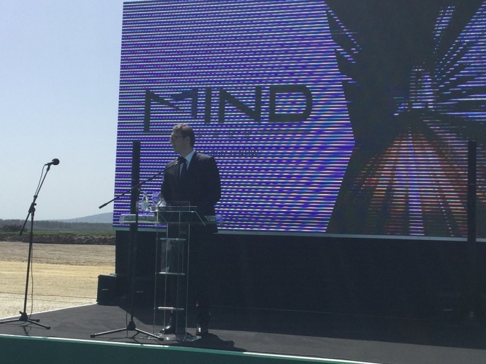 Vučić: Vozove i tramvaje koje vidite u Briselu proizvodićemo u Kragujevcu