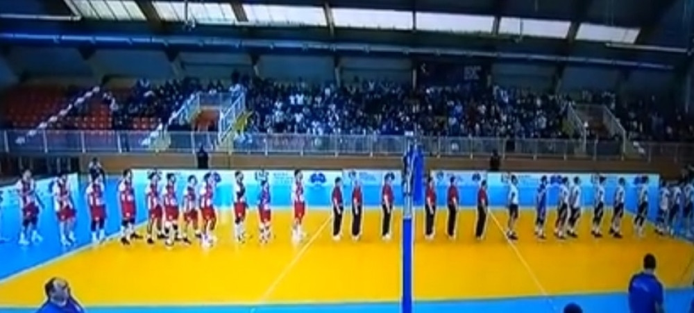 U Novom Pazaru divljački izviždali himnu "Bože pravde" i ponizili Srbiju! (VIDEO)