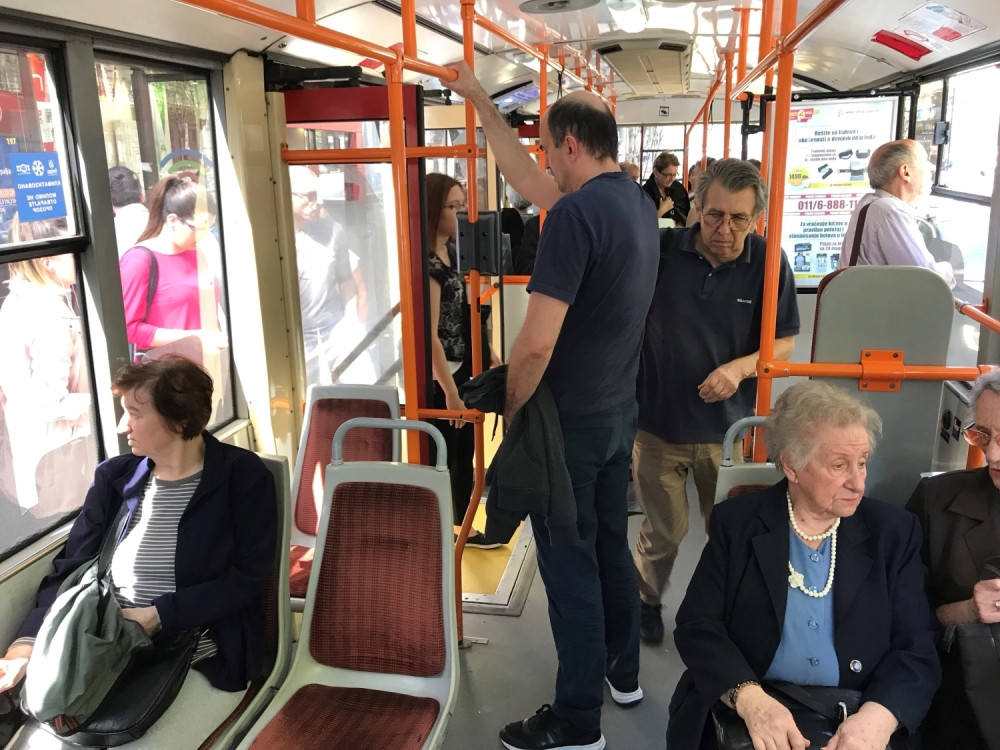 Skupština grada donela odluku - karta za prevoz košta SAMO JEDAN DINAR