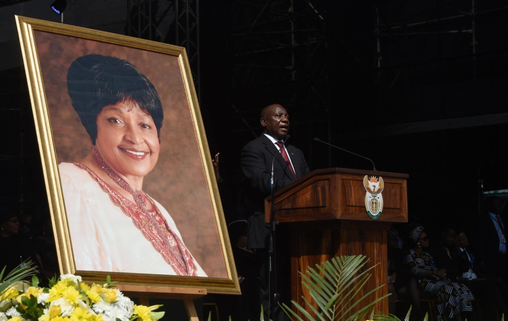 Sahranjena supruga Nelsona Mandele