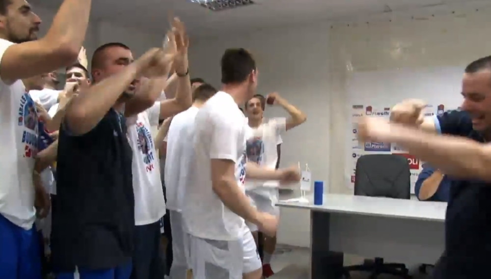 Igrači prekinuli Džikićevu konferenciju