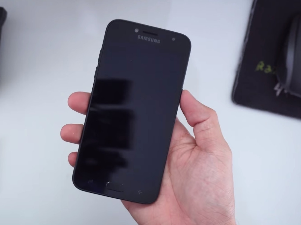 Ovaj telefon leči zavisnost od interneta