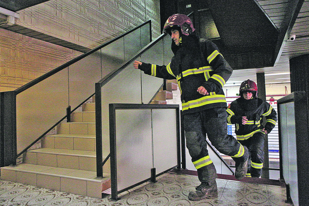 Žena zadobila TEŠKE OPEKOTINE, u zgradi nastala panika, stanari bežali!