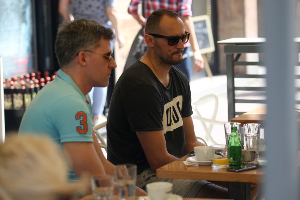 Bio je sa mnogim voditeljkama, ima brak iza sebe, a sada uživa u braku sa poznatom srpskom sportistkinjom