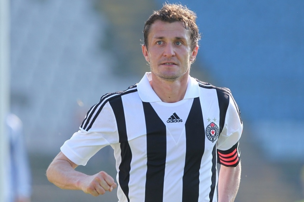 Saši Iliću na oproštaj dolazi klub u kojem je odbio da nosi dres sa brojem 10