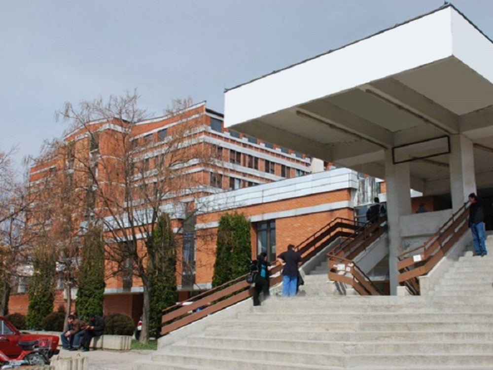 Odsekao mu prst zbog 300 evra!