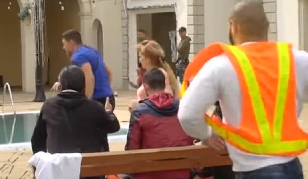 Obezbeđenje ne može da obuzda zadrugare, Anđelo bacio sto na Duška!