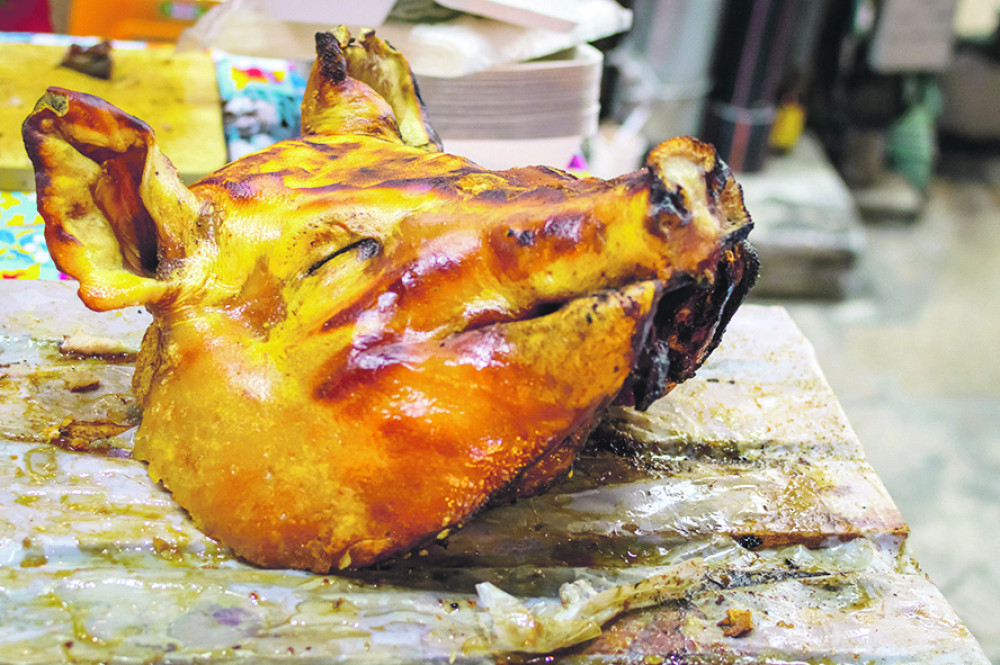 "Oteli" pečeno prase, a glavu i ražanj bacili