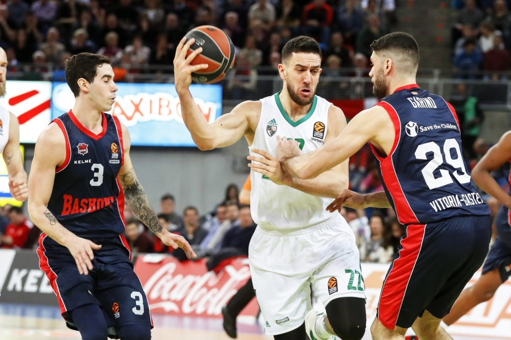 Zapalio se avion Žalgirisa, Micić izbegao tragediju