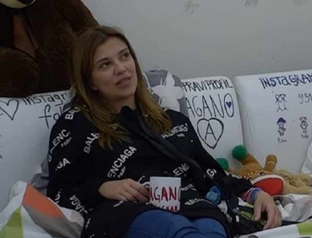 Kija: Rezerviši mi hotel, ja nemam gde da živim