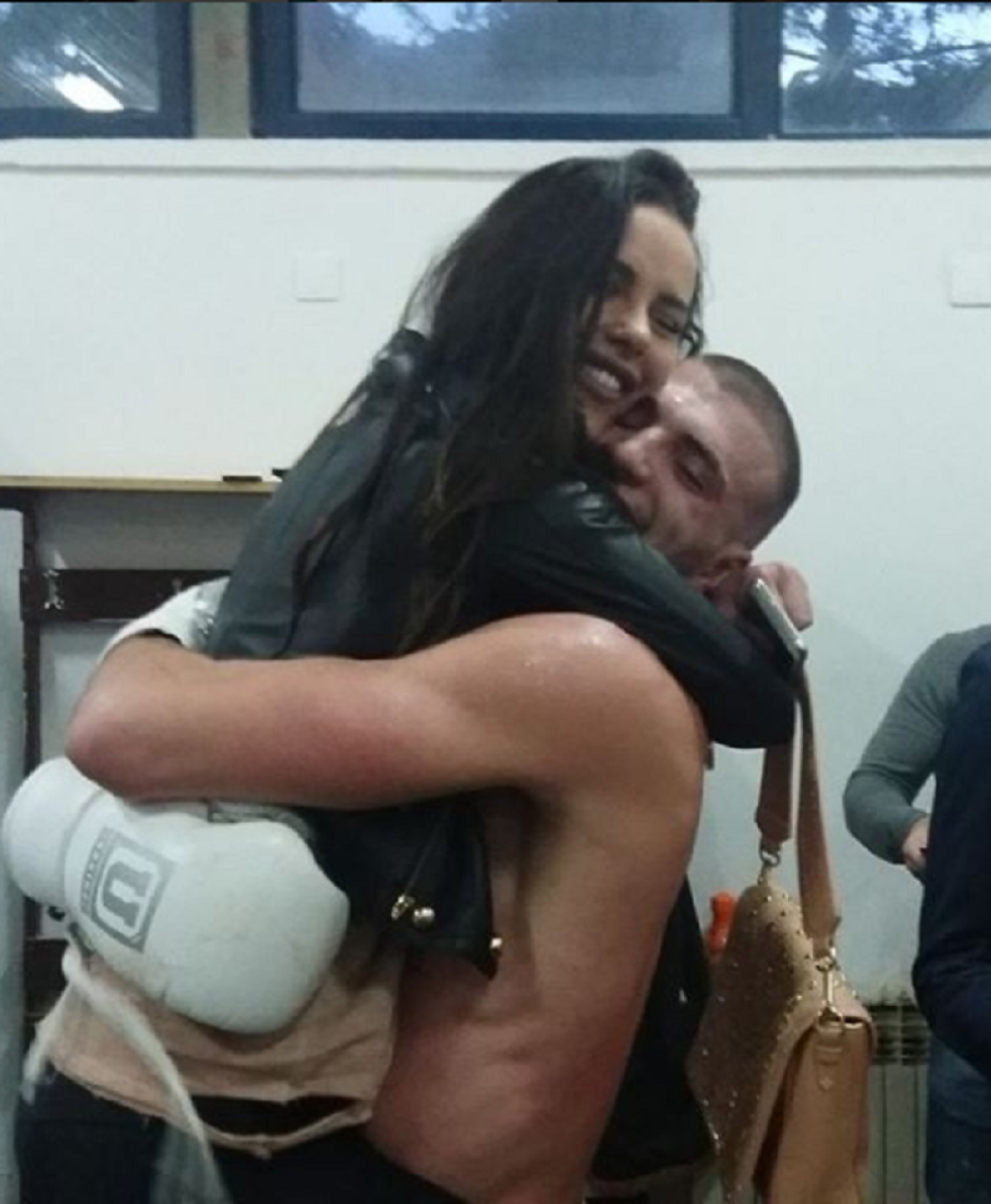 Šta to Veljko Ražnatović radi devojci iza leđa?! Bogdana će ODLEPITI kada čuje OVO?!