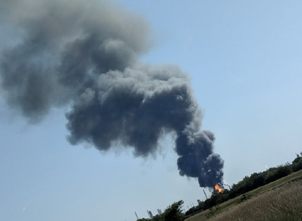 Eksplozija u rafineriji, građani se gušili u dimu