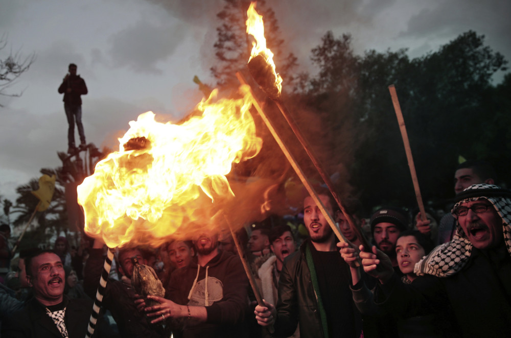 Gaza: Dva Palestinca ubijena, 445 povređeno tokom protesta