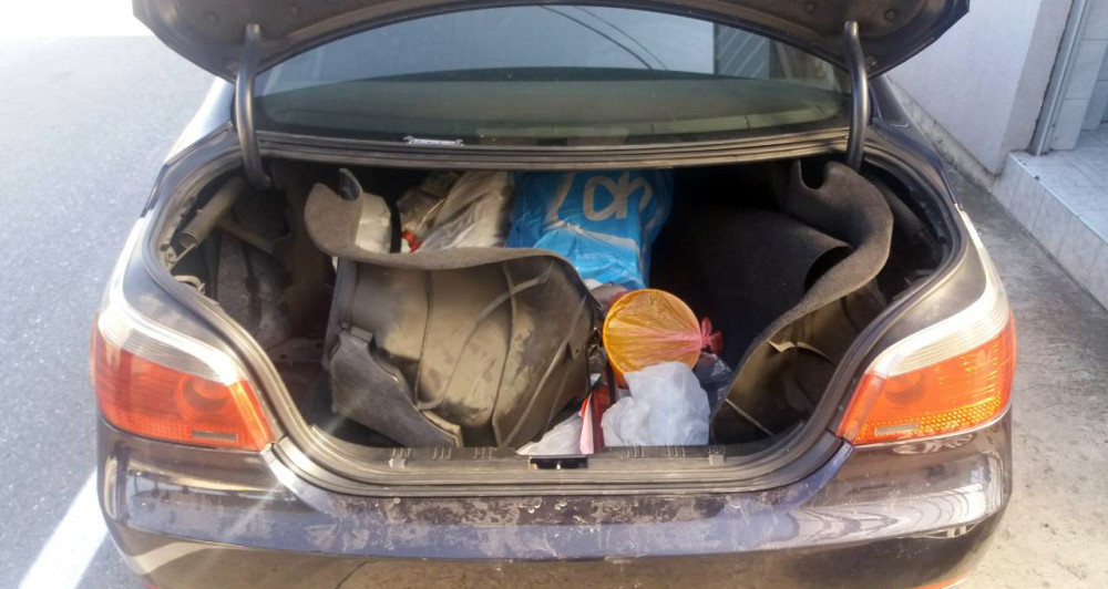 Pokušao da prošvercuje kokain u rezervnom točku