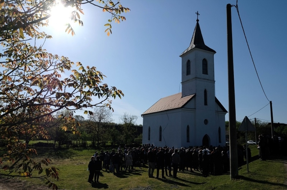 Patrijarh Irinej služio liturgiju za žrtve Jasenovca