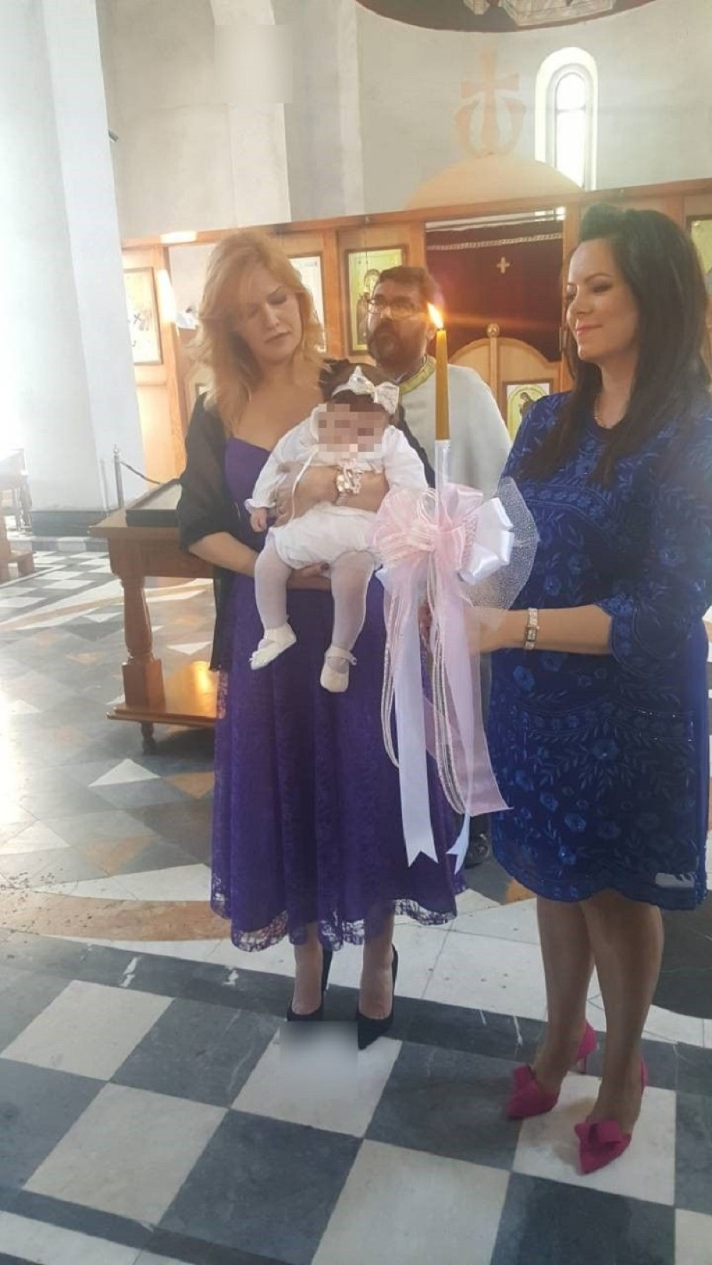 Poslanik krstio ćerku!