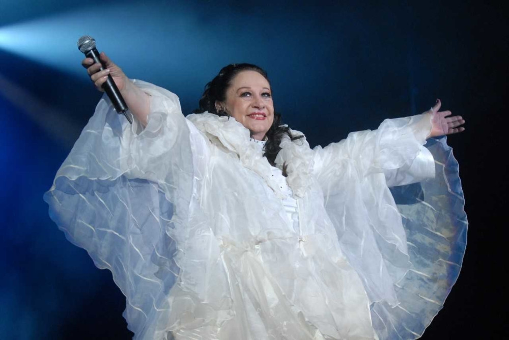 Nikola Rokvić specijalni gost na koncertu Olivere Katarine!