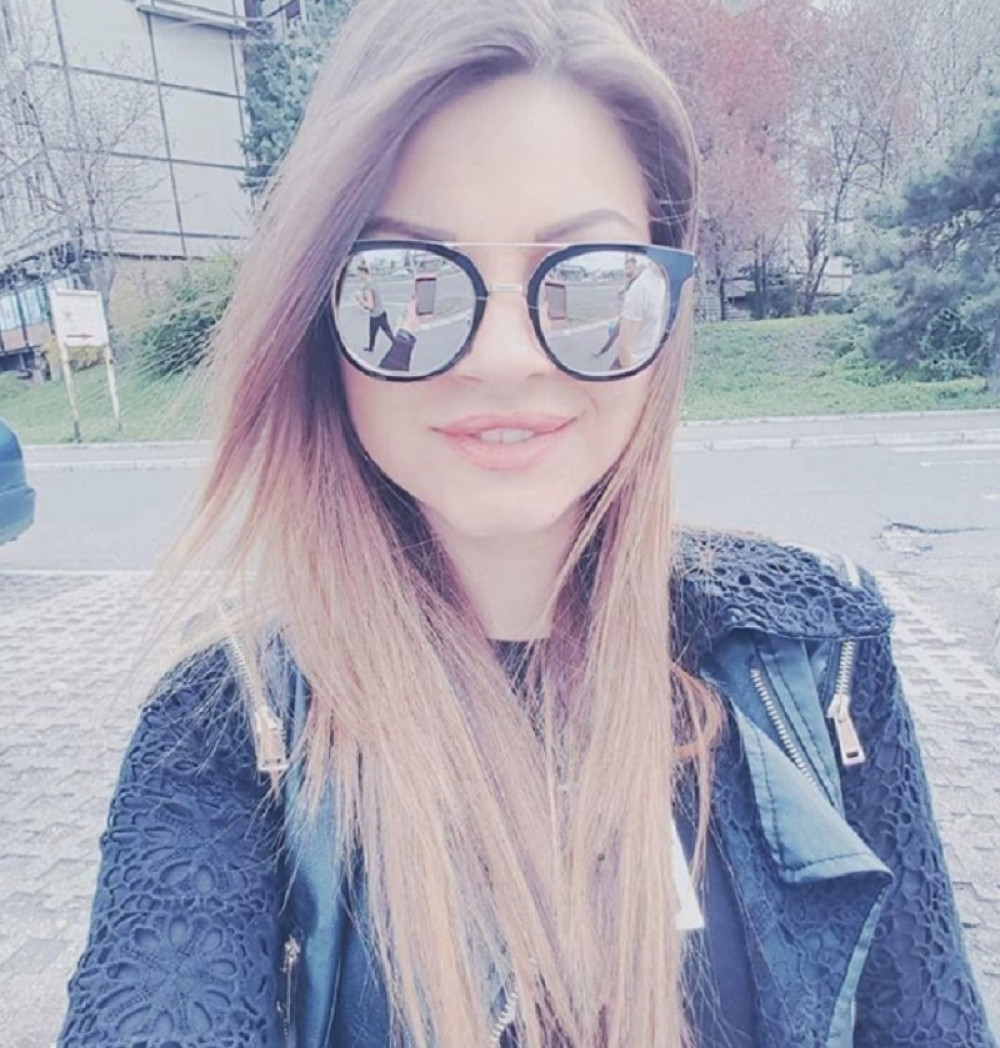 Srpska pevačica umalo ostala bez oka!