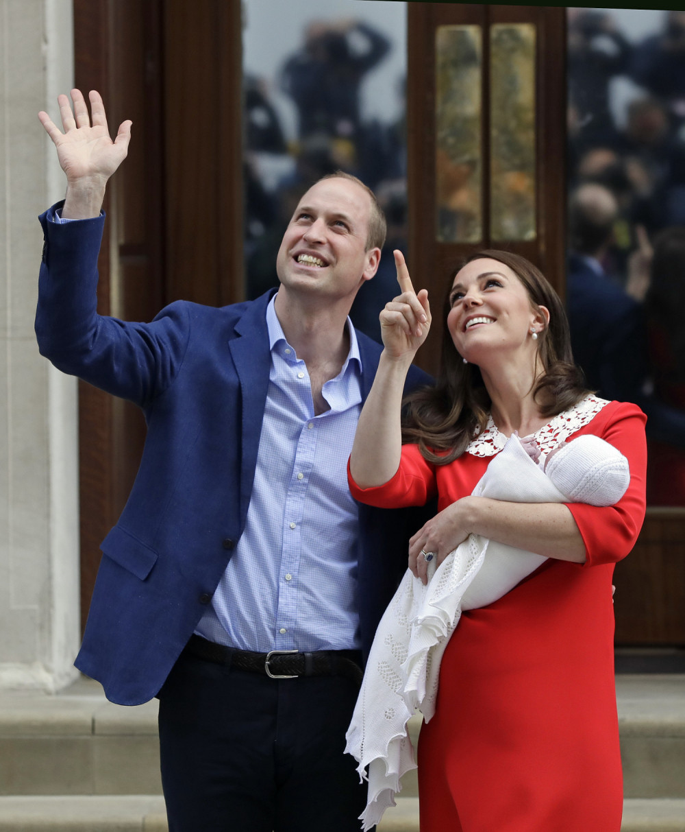 Kejt Midlton izašla iz bolnice i svetu pokazala tek rođenog princa!