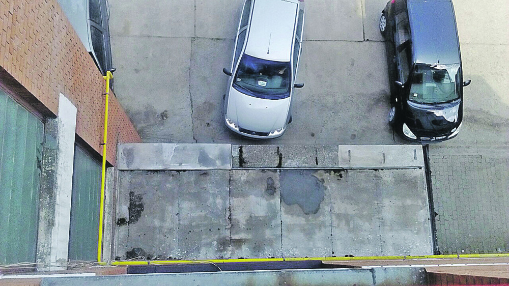 Poginula dok je podizala roletnu!