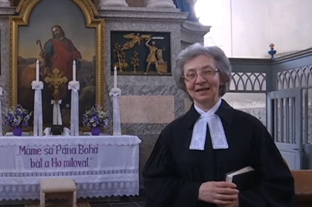 Htela je da bude učiteljica, a postala seoski sveštenik!