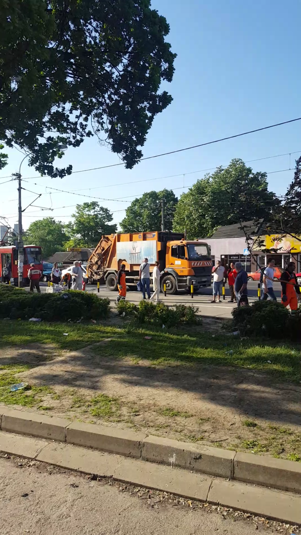 Očistili nered oko Cvetkove pijace