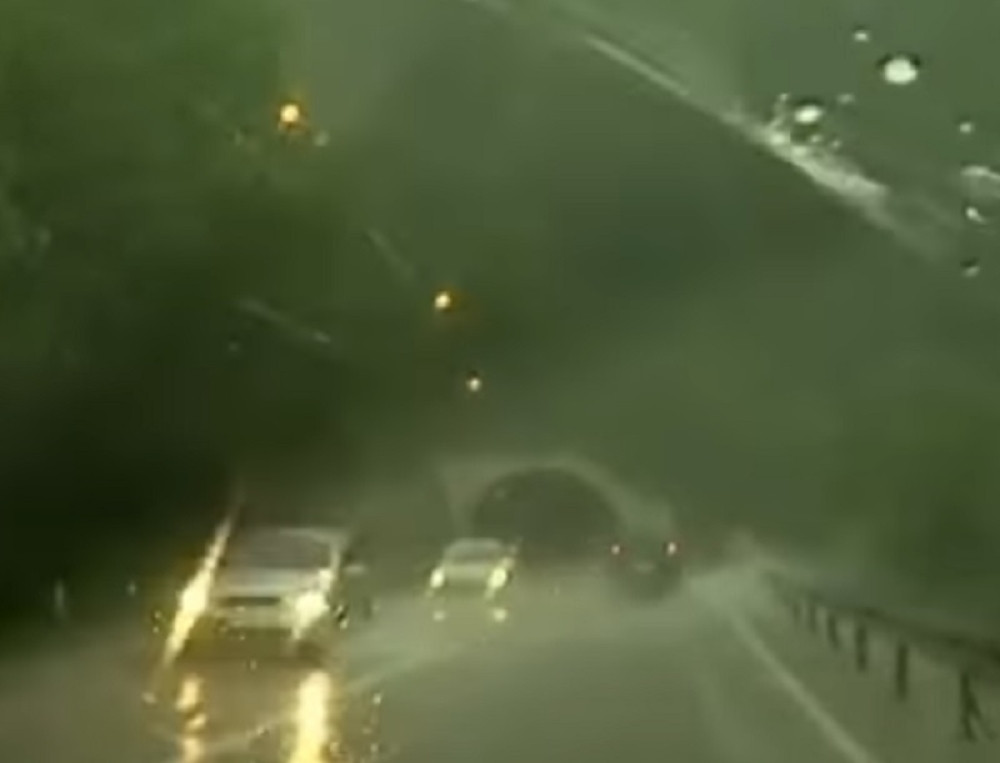 Nevreme sa gradom pogodilo ovčarsko-kablarsku klisuru