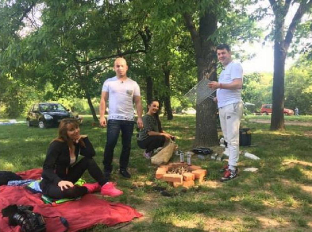 Rijaliti zvezde otišle na prvomajski uranak, svi se okupili oko njih