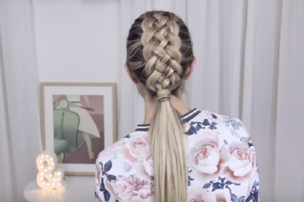 Napravite ovu efektnu frizuru za samo pet minuta!