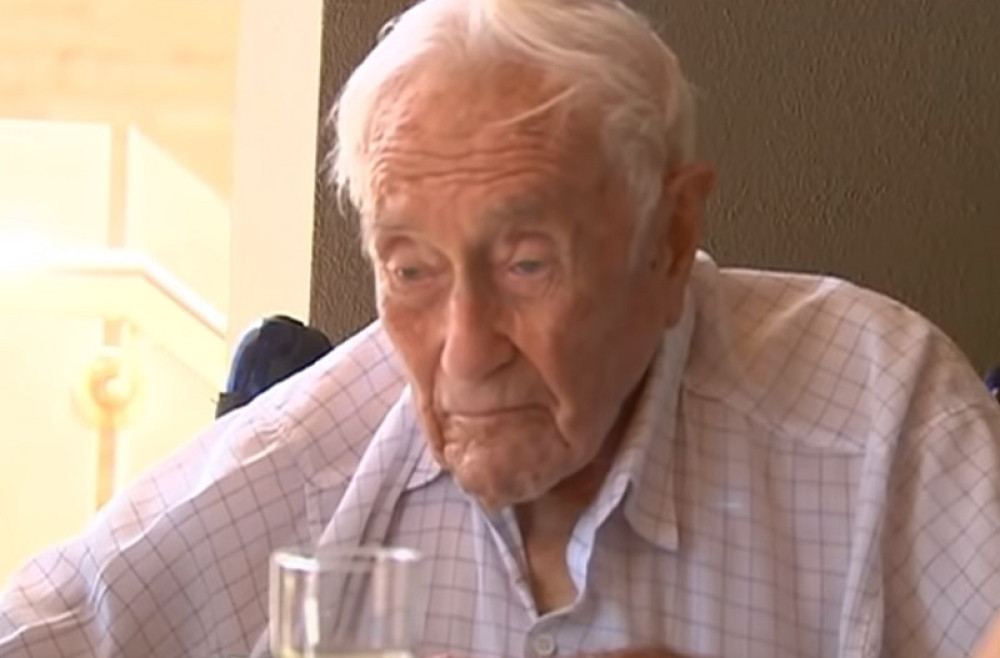 "Jako žalim što sam dostigao ovoliku starost, želim da umrem"