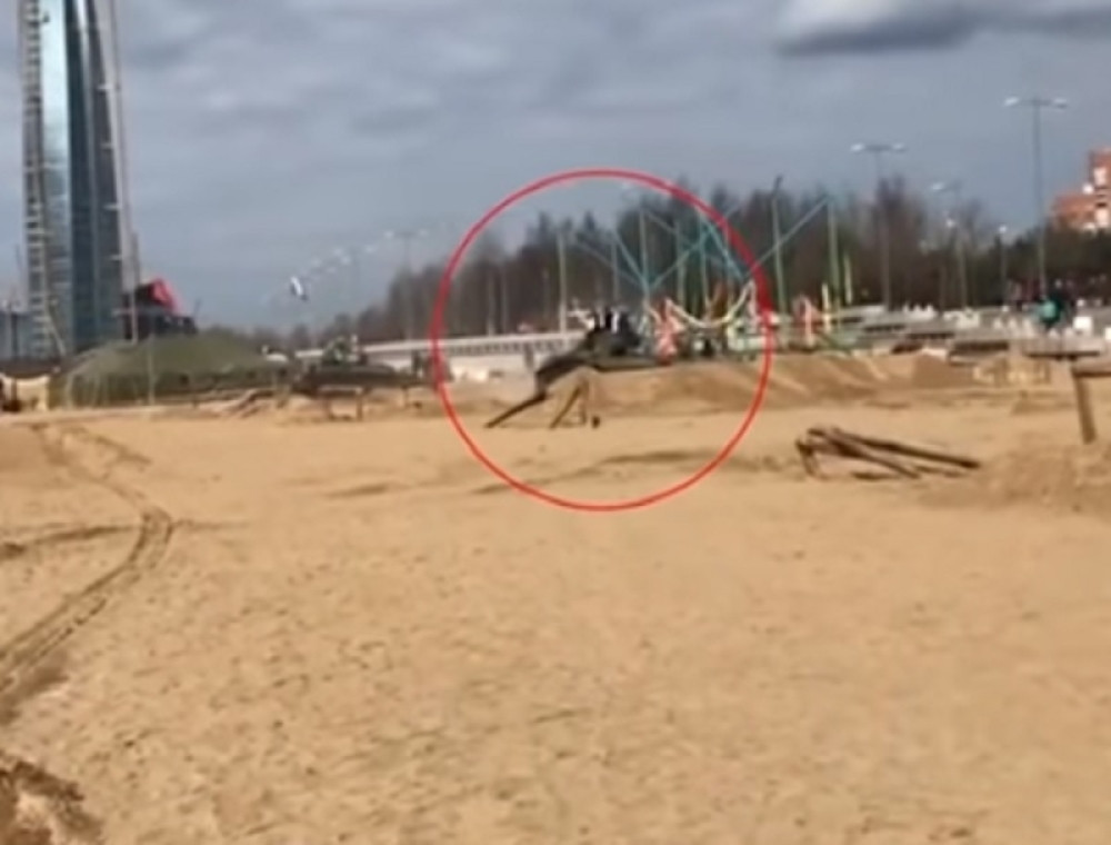 Došli da vide tenkove iz Drugog svetskog rata, a onda ih jedan pregazio