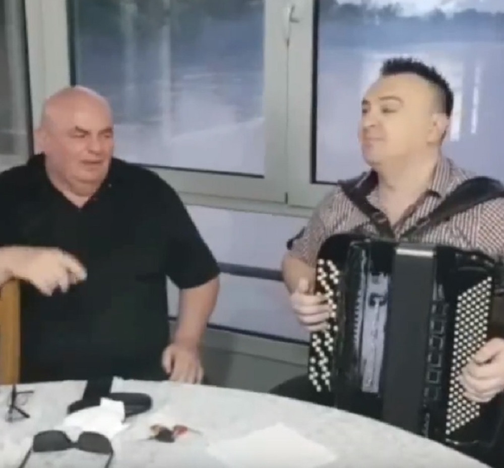 Palma otpevao građanima čestitku za Prvi maj