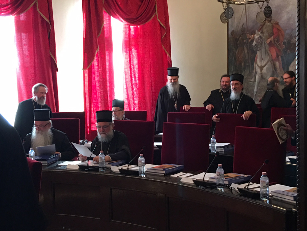 Ambasadori pritisli vladike da otkače Ruse!