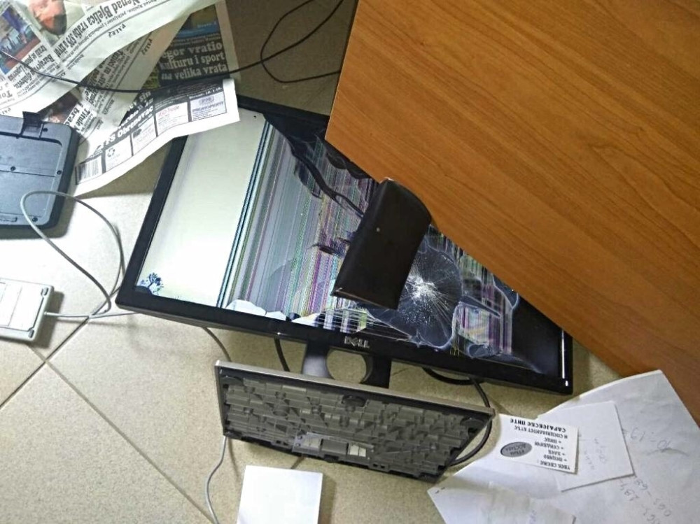 Đilasov odbornik napao novinara!