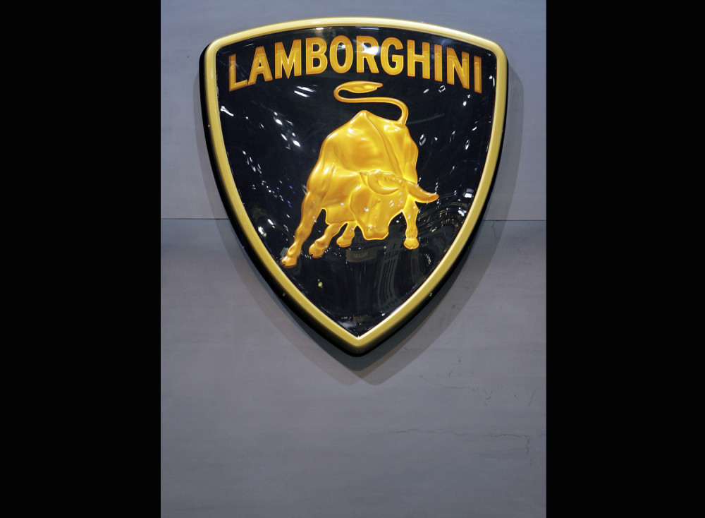 Prepolovio "lamborgini" u udesu! (FOTO)