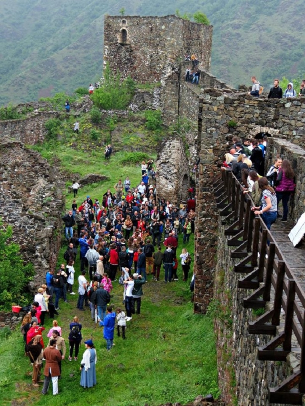 Sutra se organizuje Maglič fest