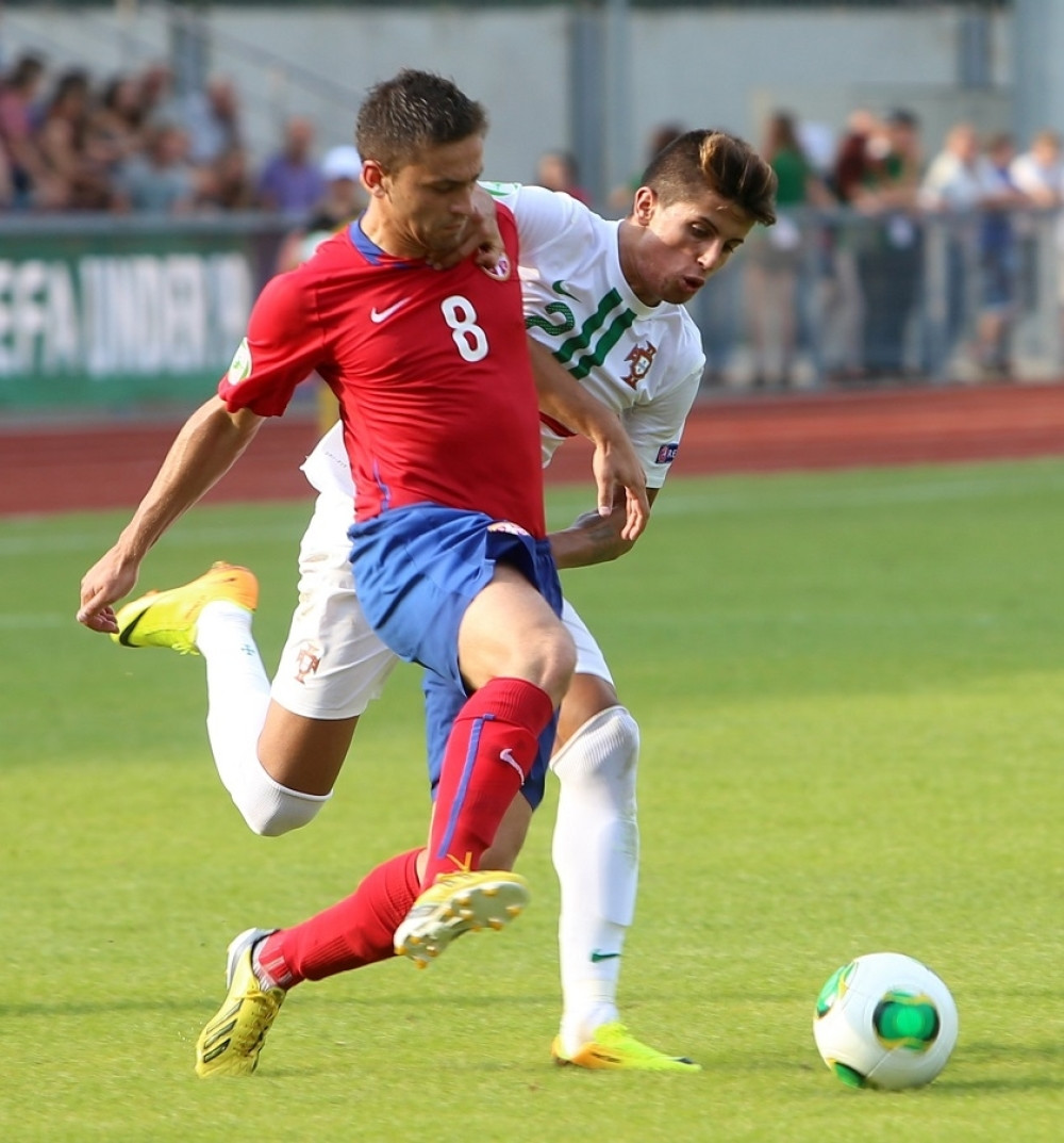 Meleg dolazi u Zvezdu samo pod jednim uslovom