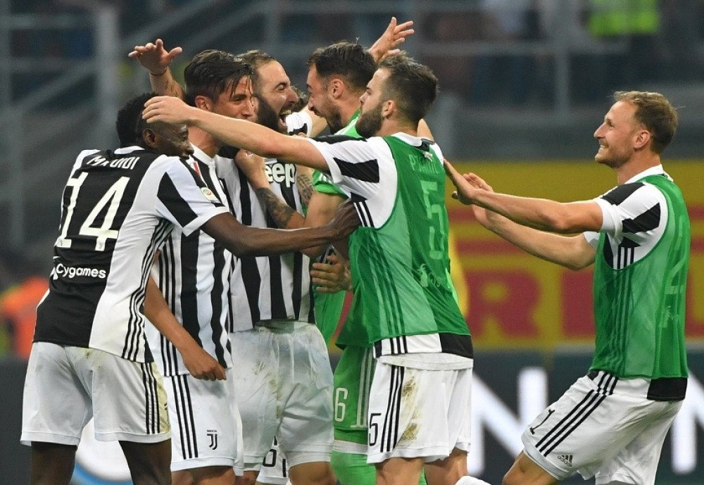 Milan doveo napadača Juventusa i poslao defanzivca u suprotnom pravcu