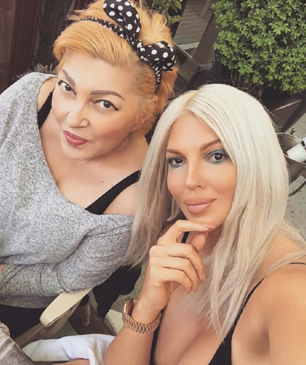 Nakon sinoćne SPEKTAKULARNE večeri, Divna Karleuša se DIRLJIVOM porukom obratila ćerki!