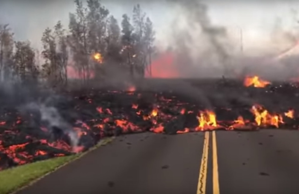 Lava gutala ulice na Havajima