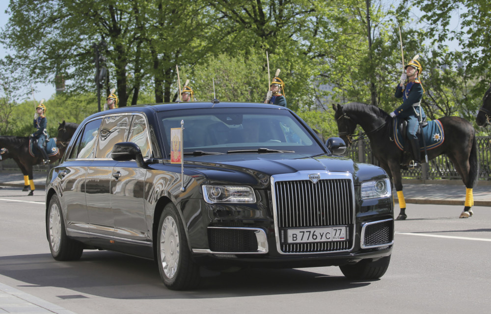 Putin se konačno provozao u svom moćnom automobilu