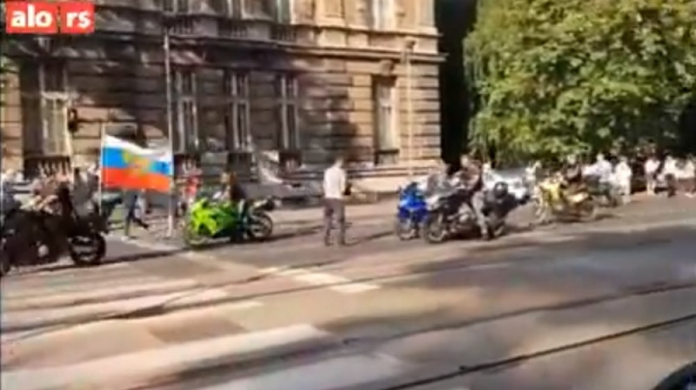 „Besmrtni puk“ na ulicama Beograda