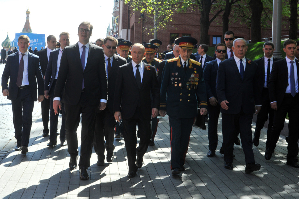 Srbija uz Putina nikad neće istaći belu zastavu!