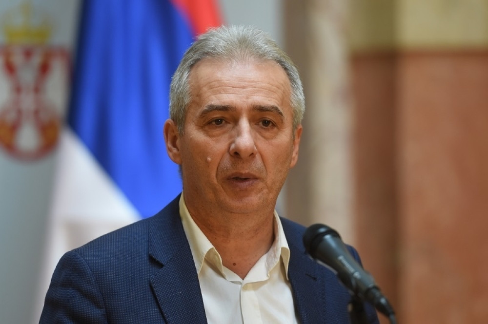 KFOR je bio tu kada su Srbi mirno protestvovali, ne i kada su teško naruožane jedince ROSU u zoru upadala u domove Srba